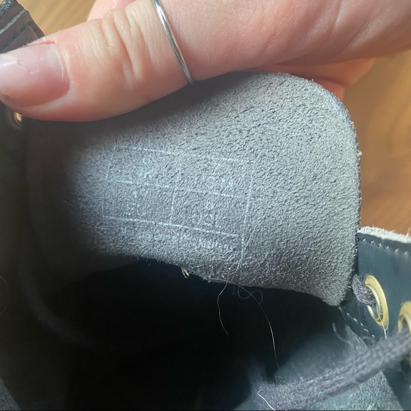 1460 Vegan Dr Martens - Picture 4 of 6